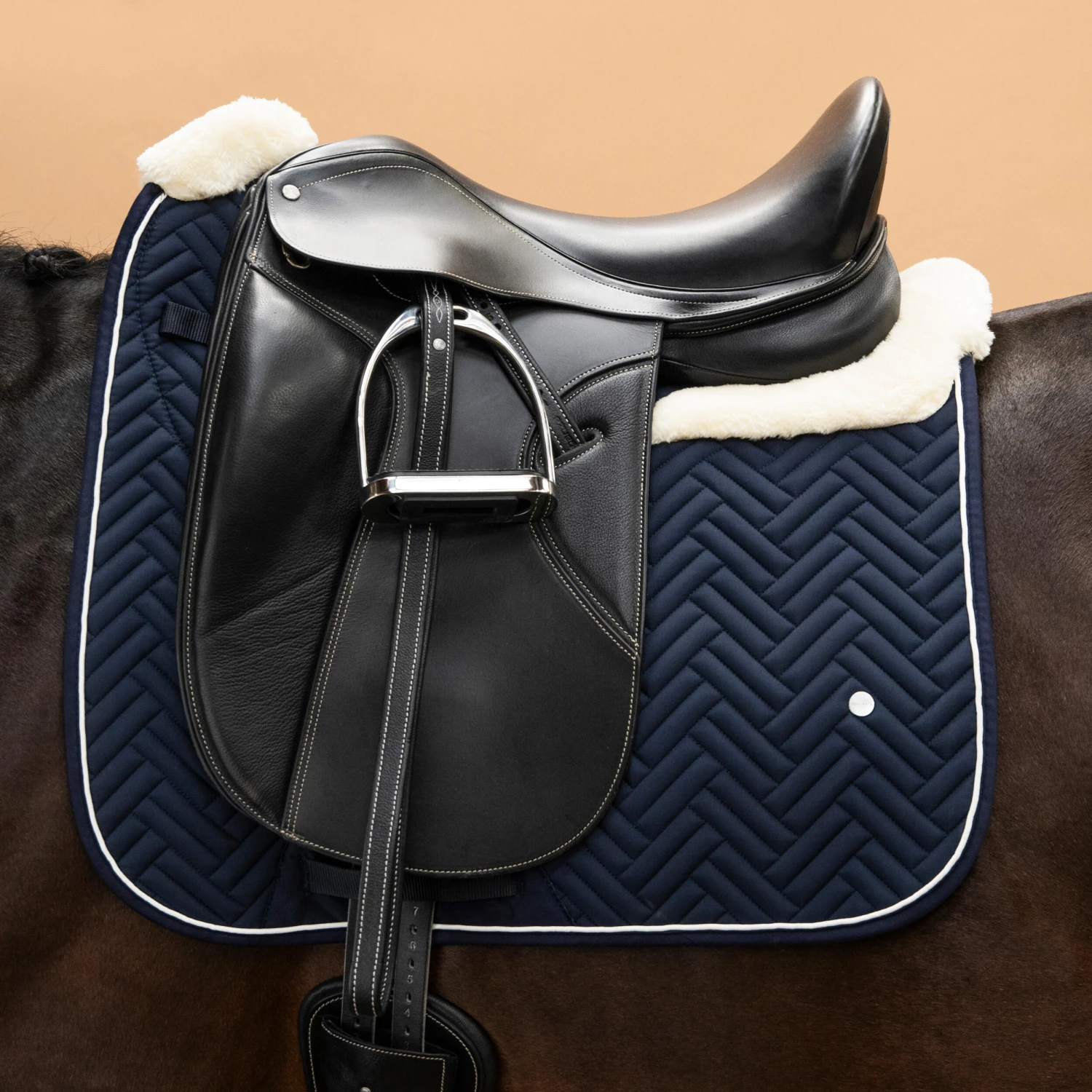 Horse Dressage Padded Saddle Cloth 900 - Image 3
