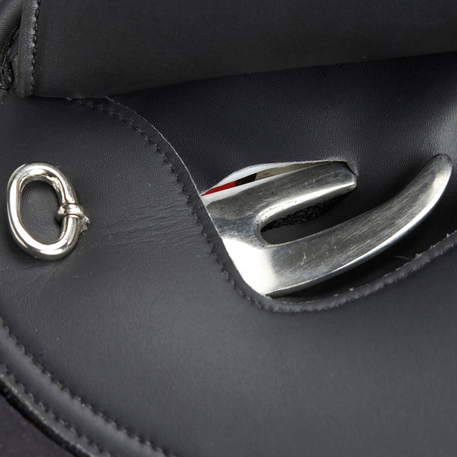 Synthia Horse Riding Synthetic All-Purpose 16"5 Saddle For Horse & Pony - Black - Image 9